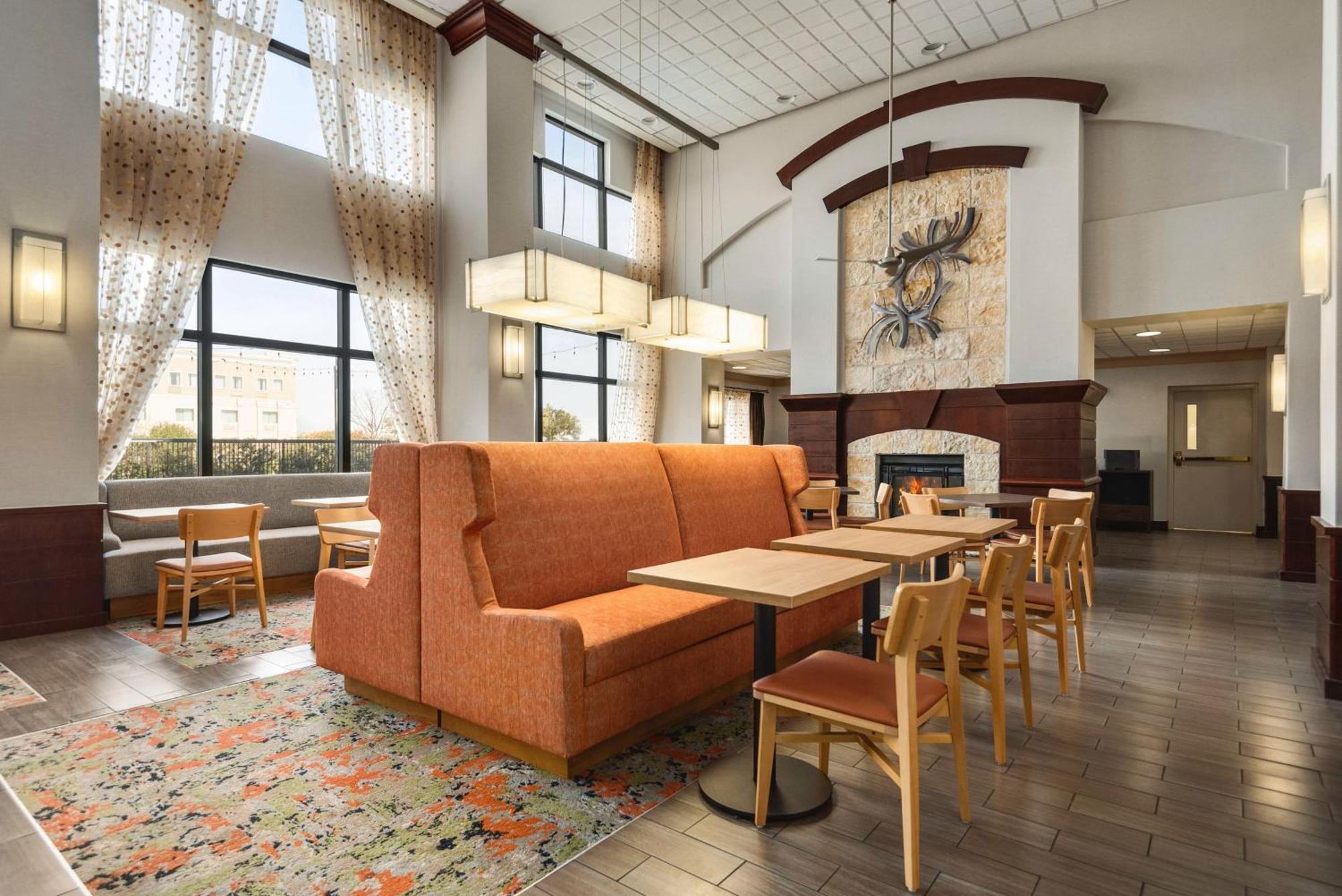 Hampton Inn & Suites San Marcos Kültér fotó